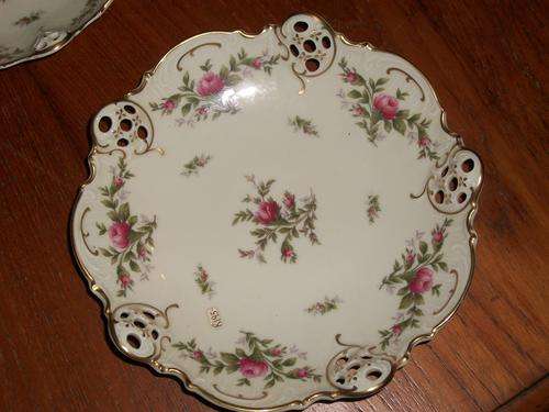 ROSLYN ONLY!!!!!!3X VINTAGE ROSENTHAL PIERCED DISHES. SIZE; 20CM, 16CM, 12.5CM