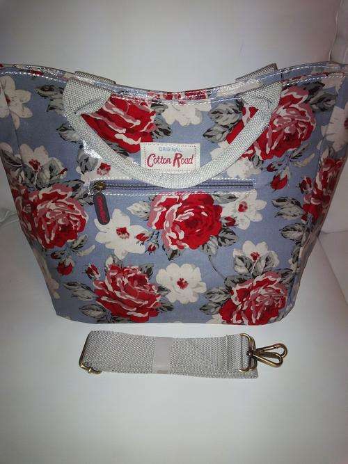 COTTON FLORAL BLUE RED AND STONE ROSE