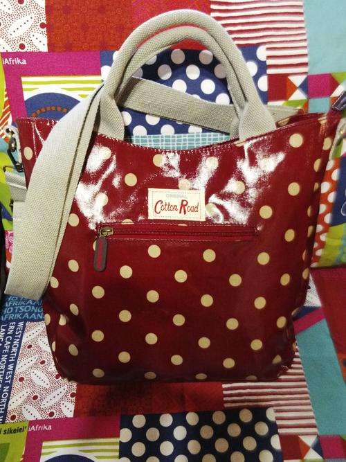 COTTON ROAD MESSENGER MEROON HANDBAG WITH SLING