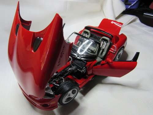 1 : 18 Dodge Viper RT10