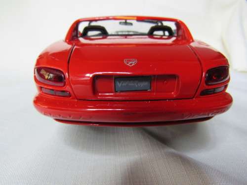 1 : 18 Dodge Viper RT10