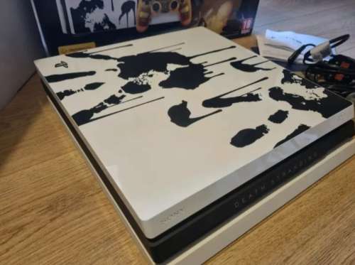 PS4 Pro 1TB Limited Edition Death Stranding