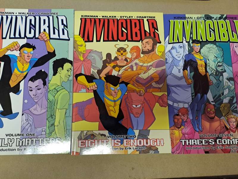Invincible - 3 Graphic Novels