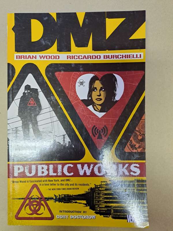 DMZ - 6 Graphic Novels - Reduced price