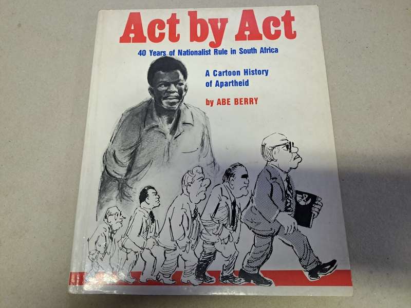 4 Comedy Books