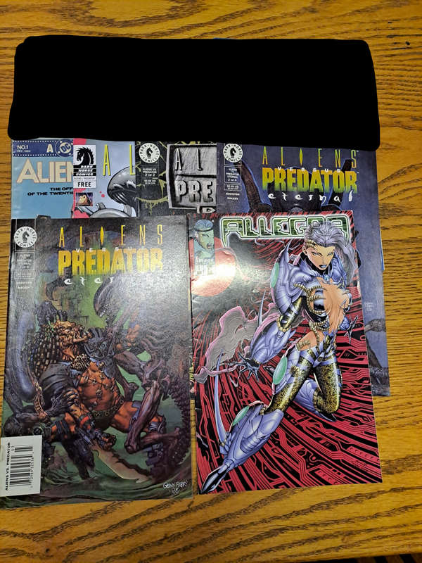 130 Comics - Clearance auction