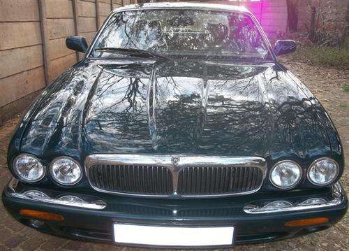 Jaguar Executive XJ8