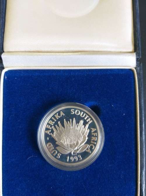 1993 SILVER R1 COIN  BANKING