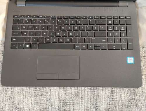 HP 250 G6 NOTEBOOK i5 7200U-GREAT CONDITION!