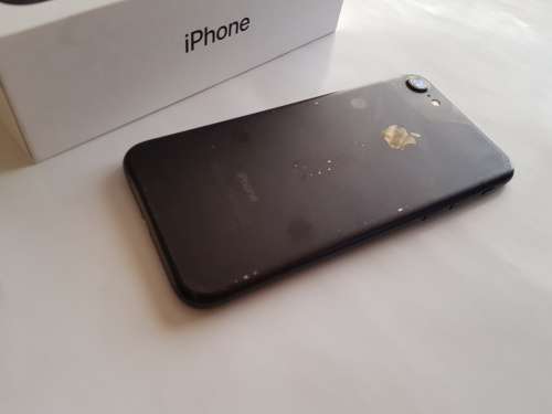 iPhone 7 32GB Matte Black. Bargain!