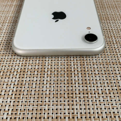 APPLE iPHONE XR WHITE 64GB READ