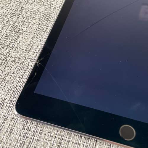 APPLE iPAD AIR 2 SPACE GREY 16GB CRACKED