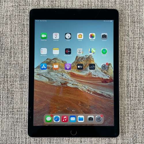 APPLE iPAD AIR 2 SPACE GREY 16GB CRACKED
