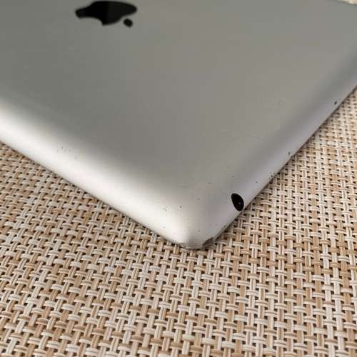 APPLE iPAD 2 SILVER 16GB WIFI-READ!