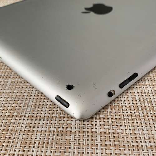 APPLE iPAD 2 SILVER 16GB WIFI-READ!