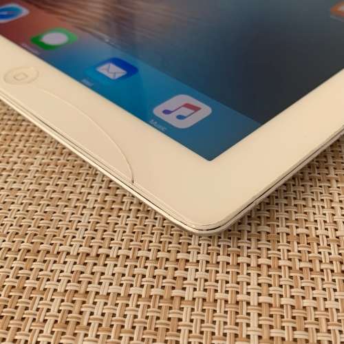 APPLE iPAD 2 SILVER 16GB WIFI-READ!