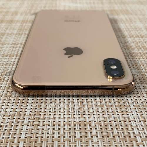 APPLE iPHONE XS GOLD 64GB NEW!