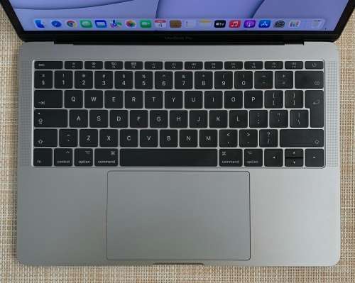 APPLE MACBOOK PRO 13.3 INCH 2017-NONE TOUCH BAR SPACE GREY i5 256/8GB (3 MONTH WARRANTY)