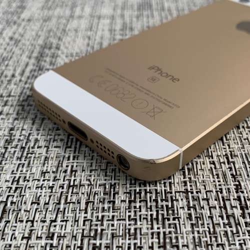 APPLE iPHONE SE GOLD 64GB (3 MONTH WARRANTY)