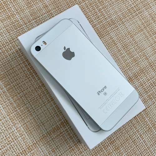 APPLE iPHONE SE SILVER 32GB (3 MONTH WARRANTY)