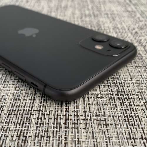 APPLE iPHONE 11 BLACK 64GB (3 MONTH WARRANTY)
