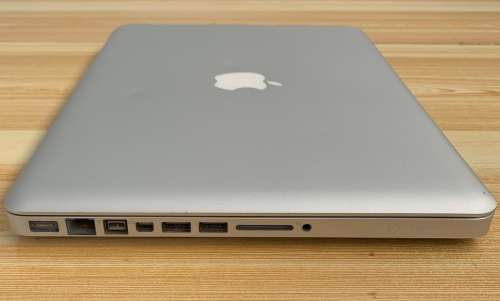 Apple MacBook Pro 13 Inch 2010 Intel Core 2 Duo 2.4 GHz 256GB SSD/4GB RAM - READ !