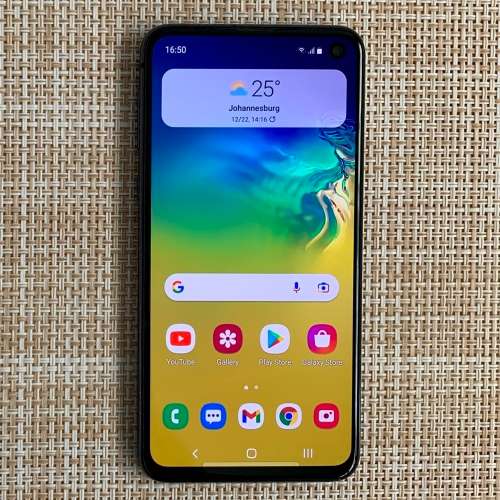 Samsung Galaxy S10e Prism Black 128GB (3 Month Warranty)
