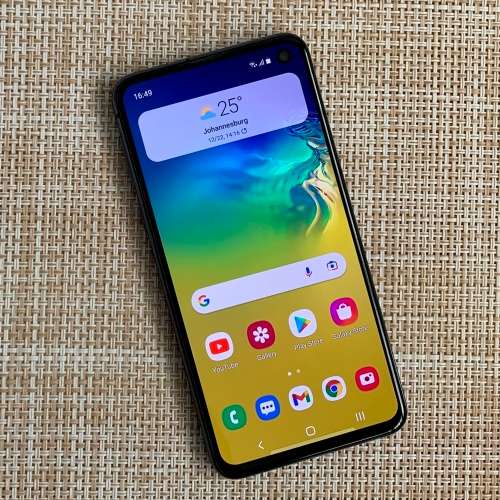 Samsung Galaxy S10e Prism Black 128GB (3 Month Warranty)