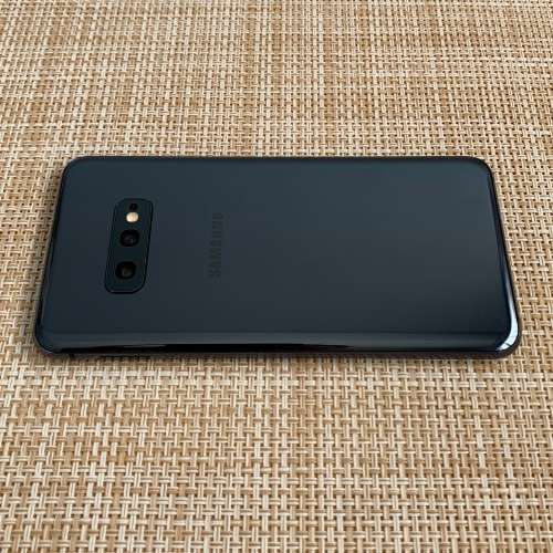 Samsung Galaxy S10e Prism Black 128GB (3 Month Warranty)