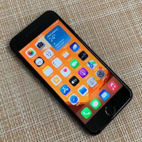 Apple iPhone 7 JetBlack 128GB (1 Month Warranty)
