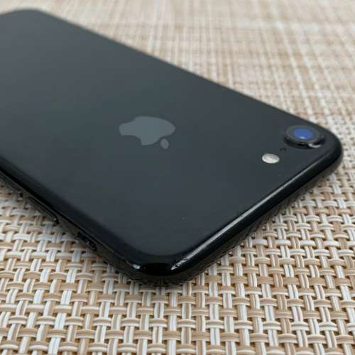 Apple iPhone 7 JetBlack 128GB (1 Month Warranty)