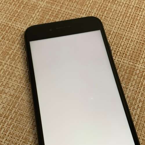 Apple iPhone 7 JetBlack 128GB (1 Month Warranty)