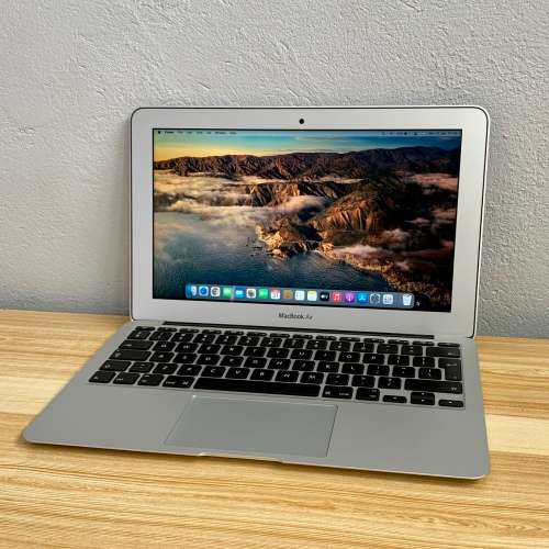 Apple MacBook Air 11 Inch Early 2015 Intel Core i5 128GB SSD/4GB RAM (3 Month Warranty)
