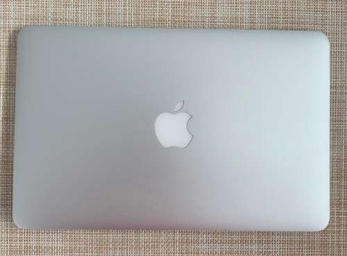 Apple MacBook Air 11 Inch Early 2015 Intel Core i5 128GB SSD/4GB RAM (3 Month Warranty)
