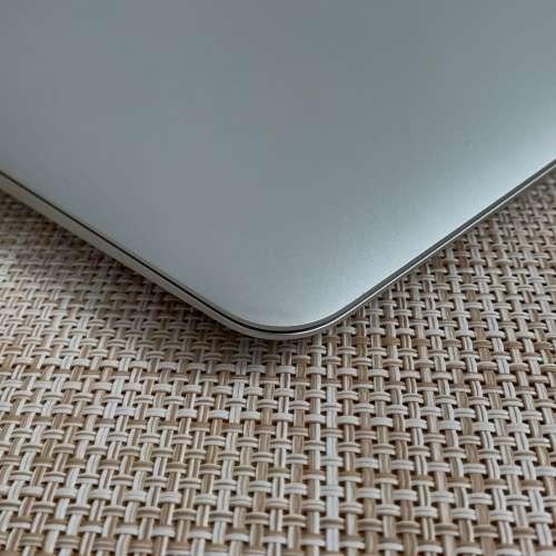 Apple MacBook Air 11 Inch Early 2015 Intel Core i5 128GB SSD/4GB RAM (3 Month Warranty)
