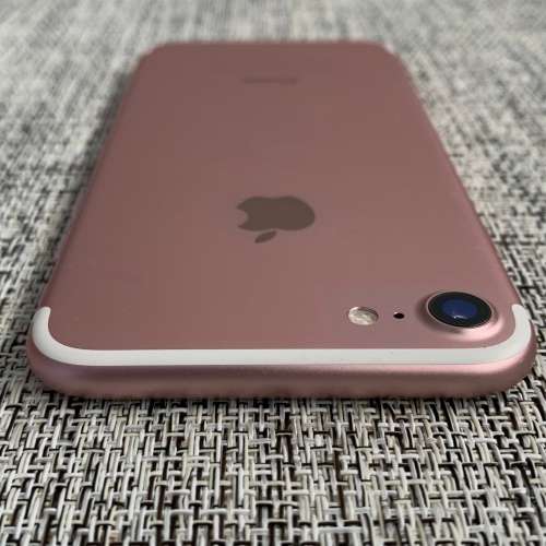 Apple iPhone 7 RoseGold 128GB - READ !