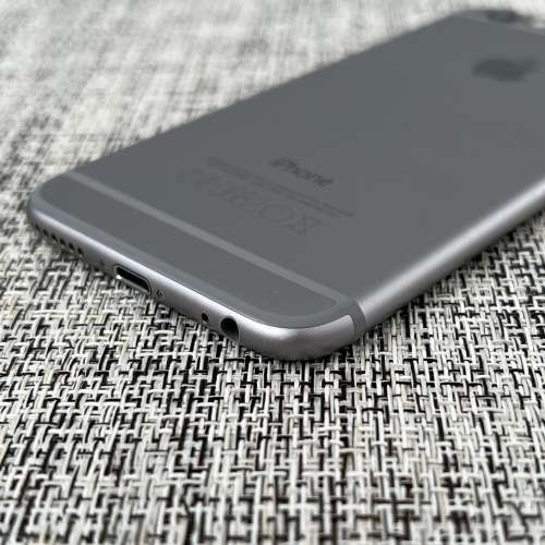 Apple iPhone 6 Space Grey 32GB (1 Month Warranty)