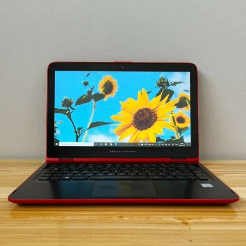 HP Pavilion 13 Inch X360 2-IN-1 Convertible Notebook Intel Core i3-6TH GEN 256GB SSD/4GB RAM