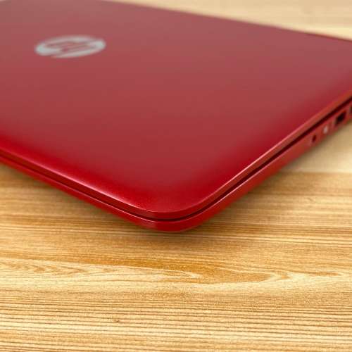 HP Pavilion 13 Inch X360 2-IN-1 Convertible Notebook Intel Core i3-6TH GEN 256GB SSD/4GB RAM
