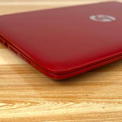HP Pavilion 13 Inch X360 2-IN-1 Convertible Notebook Intel Core i3-6TH GEN 256GB SSD/4GB RAM