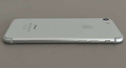 Apple iPhone 7 Silver 32GB READ!!! SOLD AS IS!!!