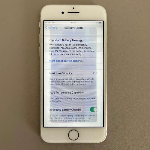 Apple iPhone 7 Silver 32GB READ!!! SOLD AS IS!!!