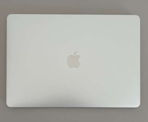 Apple MacBook Pro 13 Inch 2017 None-TouchBar Intel Core i5 256GB SSD/8GB SSD READ!!! SOLD AS IS!!
