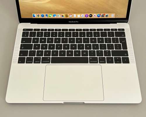 Apple MacBook Pro 13 Inch 2017 None-TouchBar Intel Core i5 256GB SSD/8GB SSD READ!!! SOLD AS IS!!