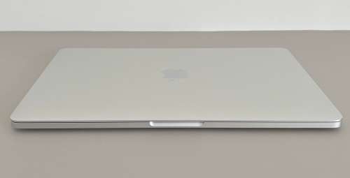 Apple MacBook Pro 13 Inch 2017 None-TouchBar Intel Core i5 256GB SSD/8GB SSD READ!!! SOLD AS IS!!