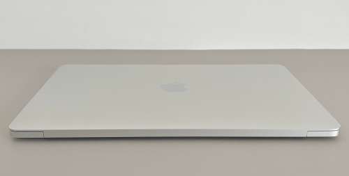 Apple MacBook Pro 13 Inch 2017 None-TouchBar Intel Core i5 256GB SSD/8GB SSD READ!!! SOLD AS IS!!