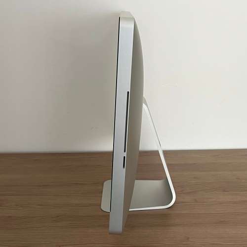 Apple iMac 27 Inch Mid 2011 - For Repair/Parts - READ! SOLD AS IS!!!