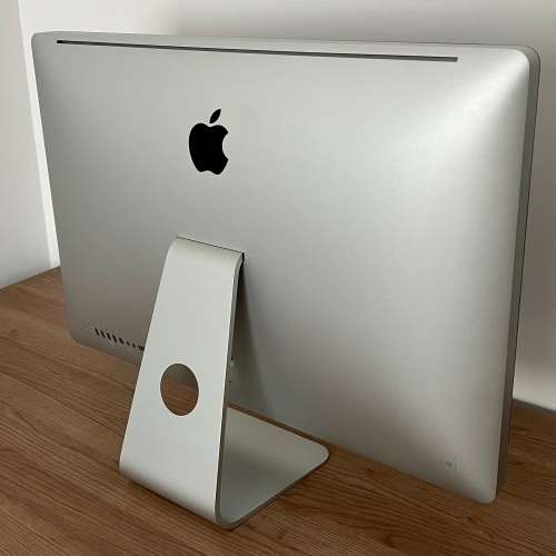 Apple iMac 27 Inch Mid 2011 - For Repair/Parts - READ! SOLD AS IS!!!