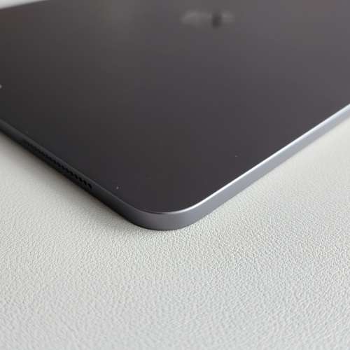 Apple iPad Pro 12.9 Inch 2018 Space Grey 512GB WiFi ( FOR PARTS ONLY/READ DESCRIPTION )