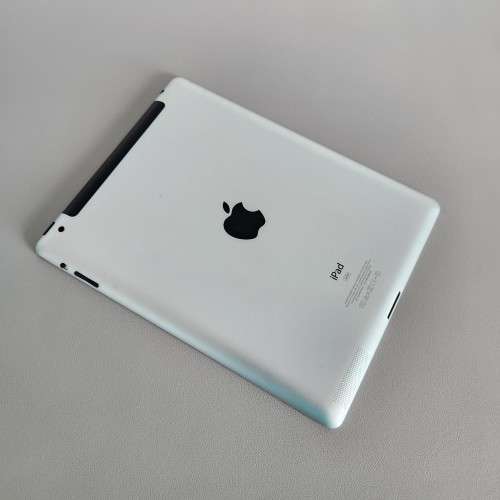 LOT OF THREE APPLE iPAD 2 MODEL: A1396 - (FOR PARTS ONLY/READ DESCRIPTION)
